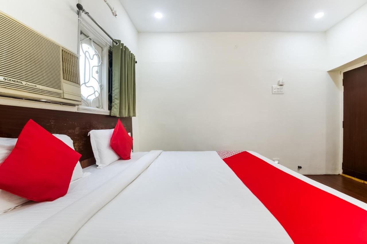 Oyo 76129 Rk Inn Гунтур Экстерьер фото